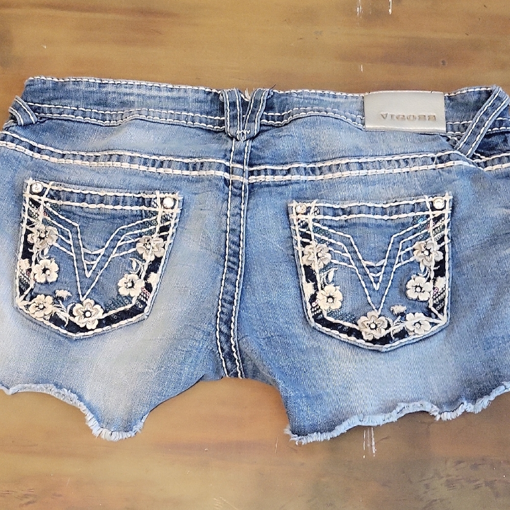 Vigoss Shorts